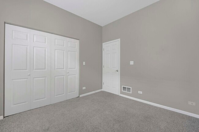 Building Photo - 1517 W Fry St