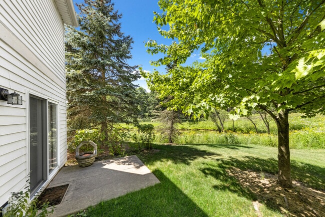 Building Photo - 1170 N Nature Ct