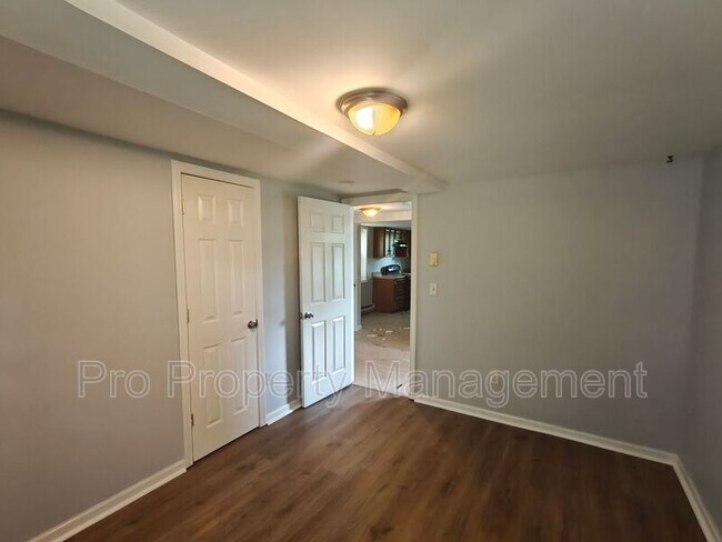 Building Photo - 14 Edgewood Rd