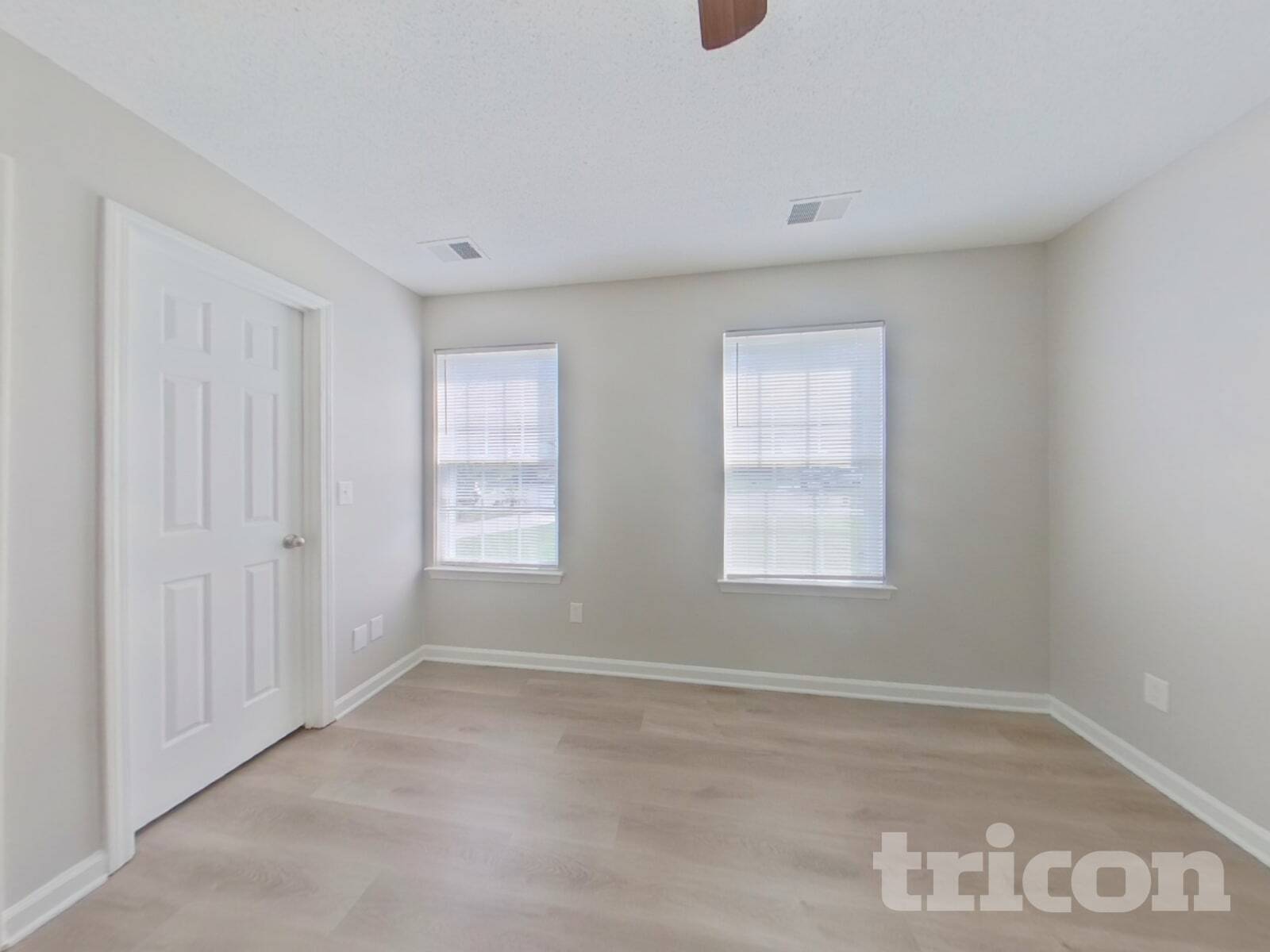 Building Photo - 262 Stonewood Dr