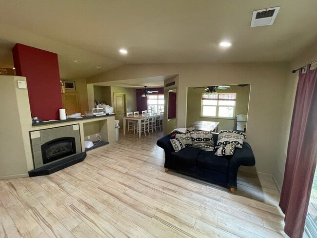 Building Photo - Magalia Home for rent/two bedroom, shared ...