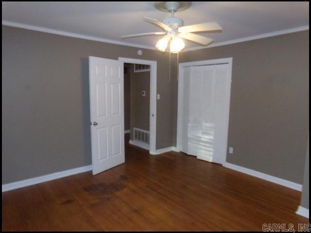 Building Photo - 17 S Avalon Dr