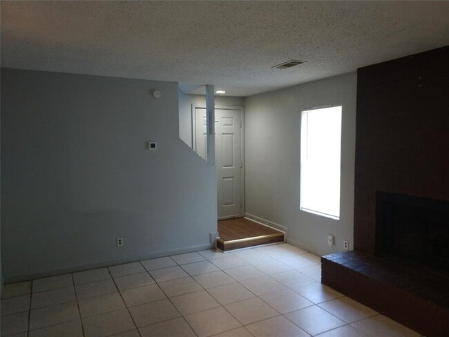 Building Photo - 6101 Conti Ct