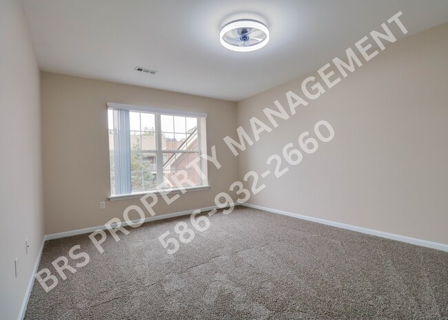 Building Photo - Clinton Township 2 bedroom 2 bath Condo