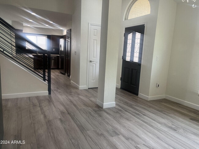 Building Photo - 11271 E Poinsettia Dr