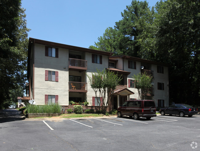 Building Photo - Peppertree Apartments