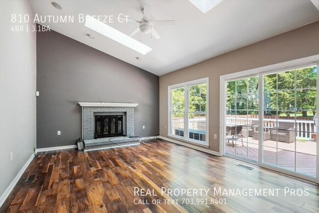 Building Photo - 810 Autumn Breeze Ct