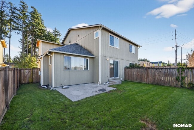 Building Photo - Charming 3BR Townhome in Lacey