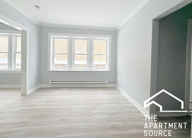 Building Photo - 6228 S Western Ave