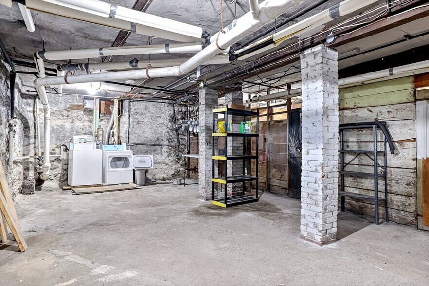 Building Photo - 759 Boylston St