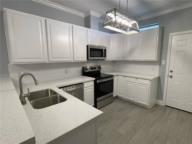 Building Photo - 3838 Oldenburg Ln