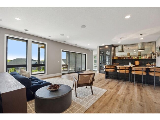 Building Photo - 6297 Yuma Ln N