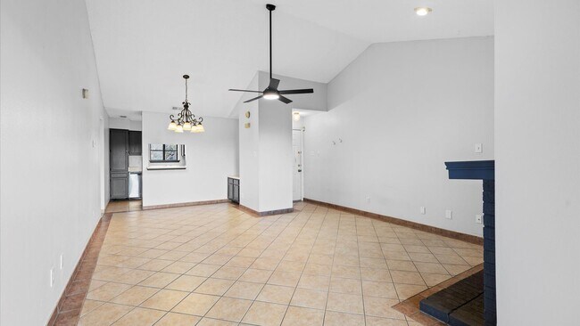 Building Photo - Spyglass Hill