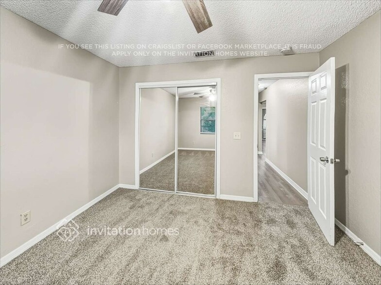 Building Photo - 2112 Jonathan Ln