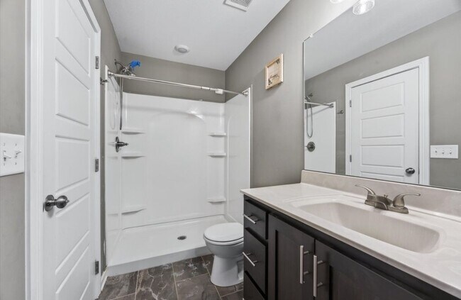 Building Photo - 1469 Fredrick Dr