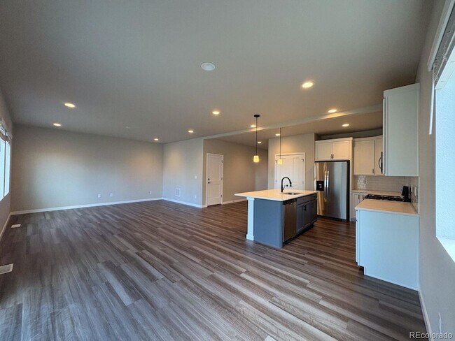 Building Photo - 22325 Cattlemen Run