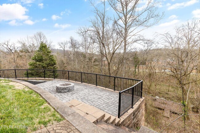 Building Photo - 1768 Redgrave Rd