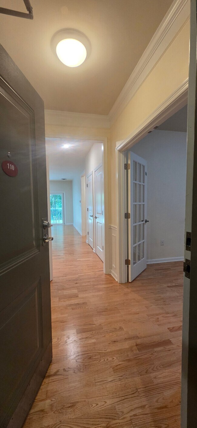 Building Photo - 130 Trotter Rd