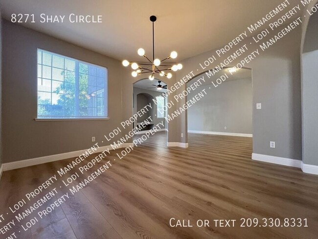 Building Photo - 8271 Shay Cir