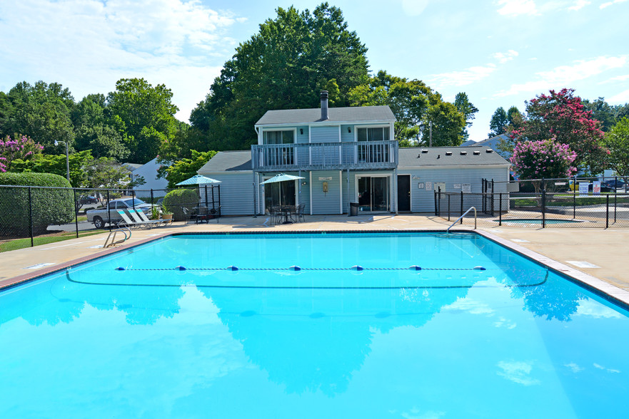 Primary Photo - Countryside Villa Apartments