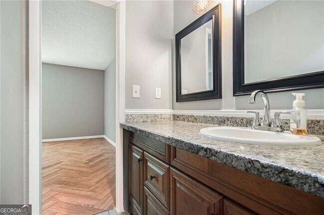 Building Photo - 3599 Woodbriar Cir