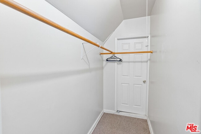 Building Photo - 650 S Gretna Green Way