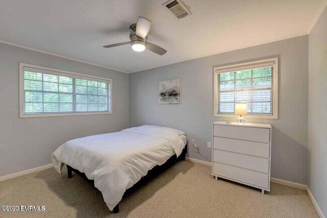 Building Photo - 108 Frances Ave