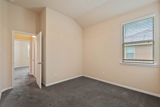 Building Photo - 11053 Patriot Ct