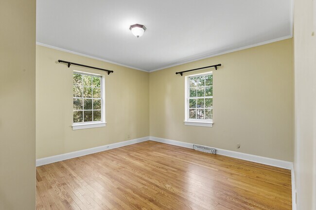 Building Photo - 139 Druid Dr