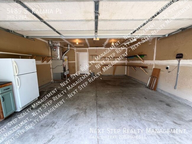 Building Photo - 5489 S Kalmia Pl
