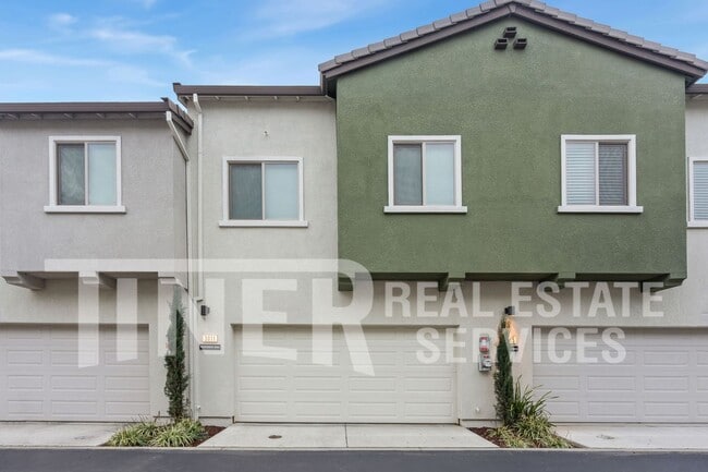 Building Photo - 3011 Mesmerizing Walk