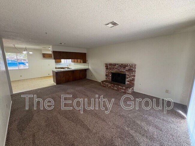 Building Photo - 947 W Seeger Ave