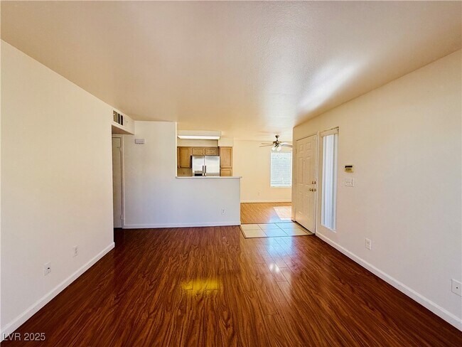 Building Photo - 3058 Casey Dr