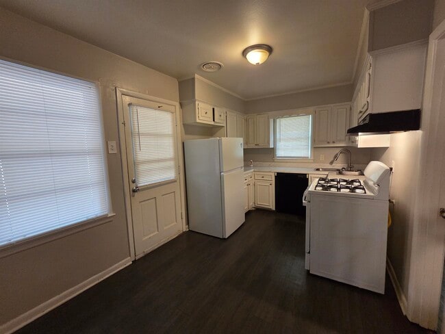 Building Photo - 5369 Lochinvar Rd
