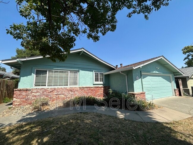 Building Photo - 271 Citrus Ave