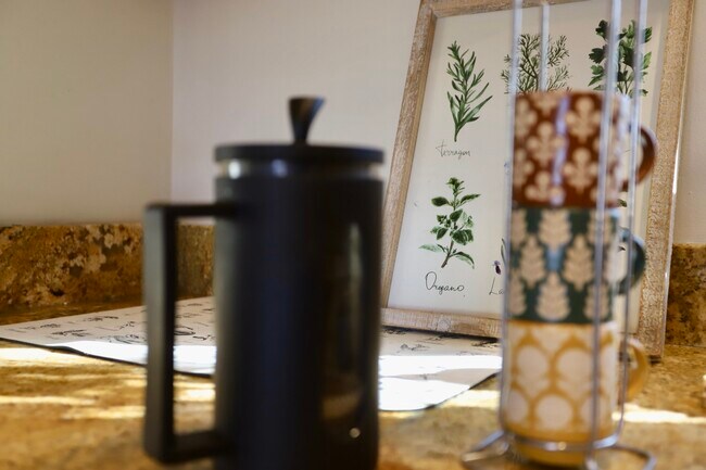 Building Photo - 14 Sterling Rd