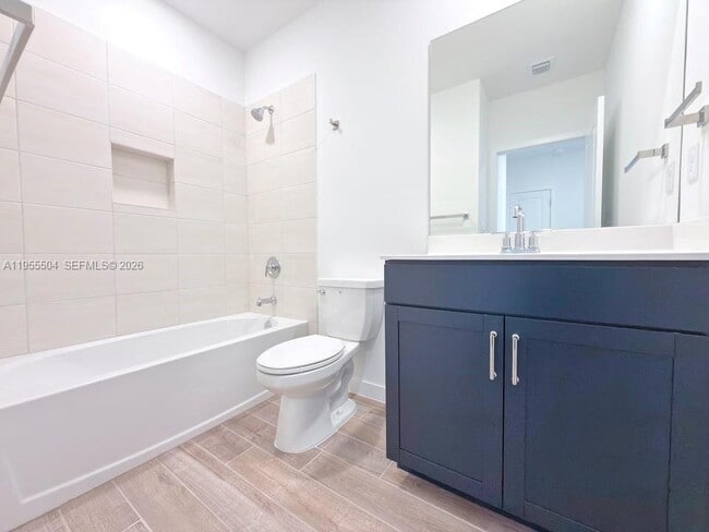 Building Photo - 184 NE 13th St