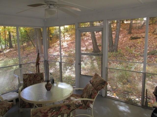 Building Photo - 545 Simsbury Rd