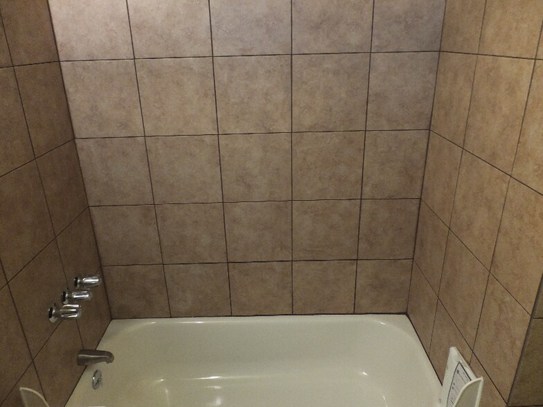 Building Photo - 5230 Long Beach Blvd