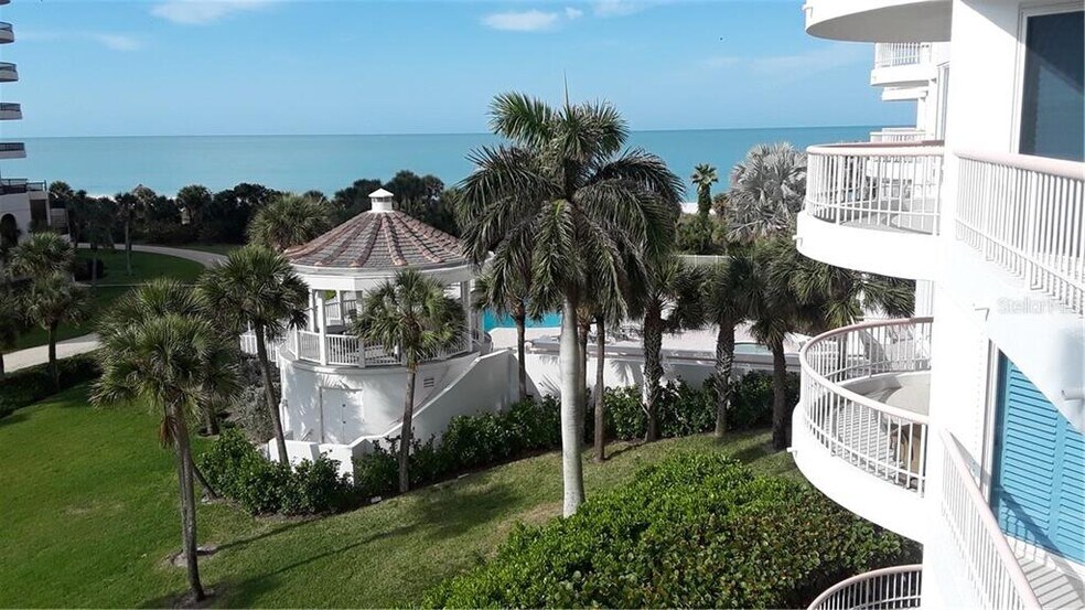 Building Photo - 455 Longboat Club Rd