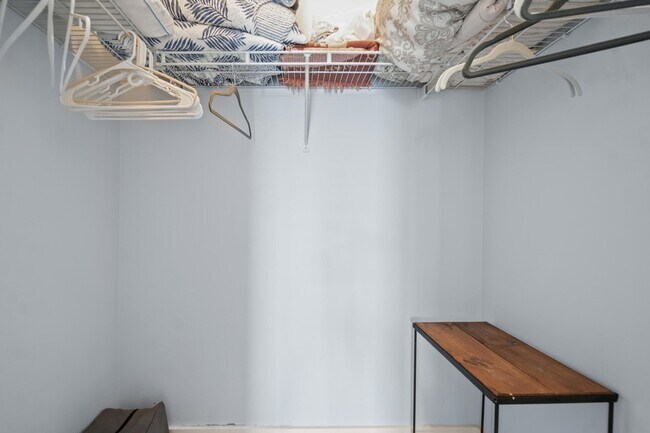 Building Photo - 470 Bella Vista Ct N