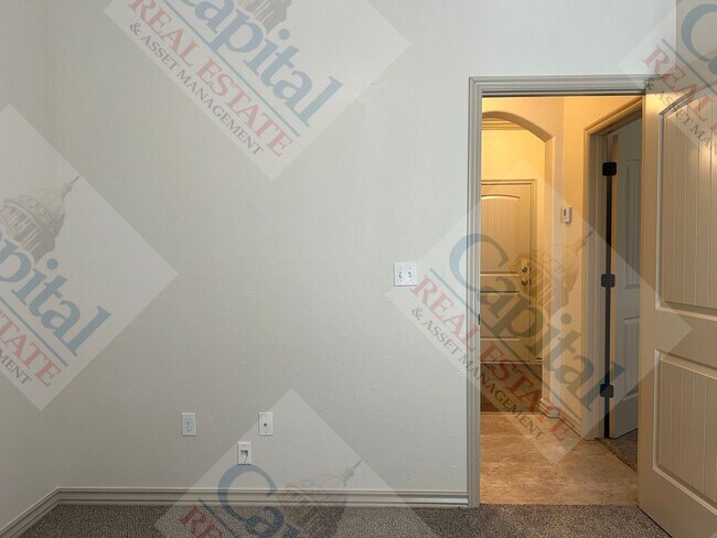 Building Photo - 20630 Frontier Pl
