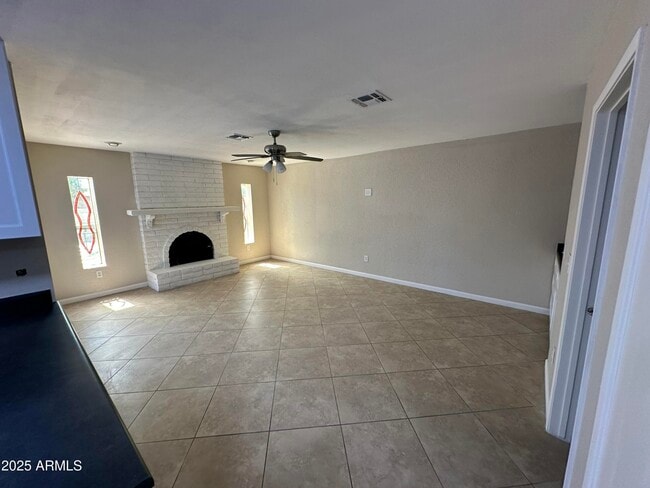 Building Photo - 4639 W Ruth Ave