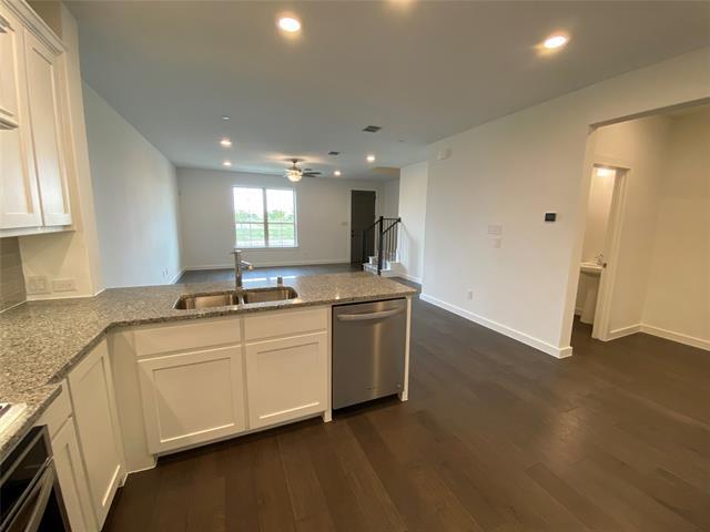 Building Photo - 2721 Vista Park Ln