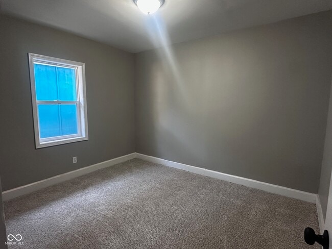 Building Photo - 2921 E Brookside Ave