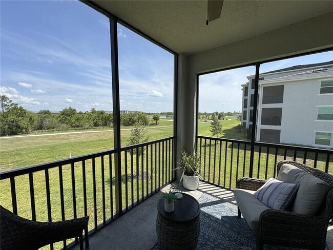 Building Photo - 12240 Wellen Golf St