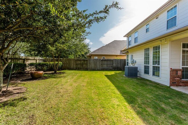 Building Photo - 6639 Larocke Trail