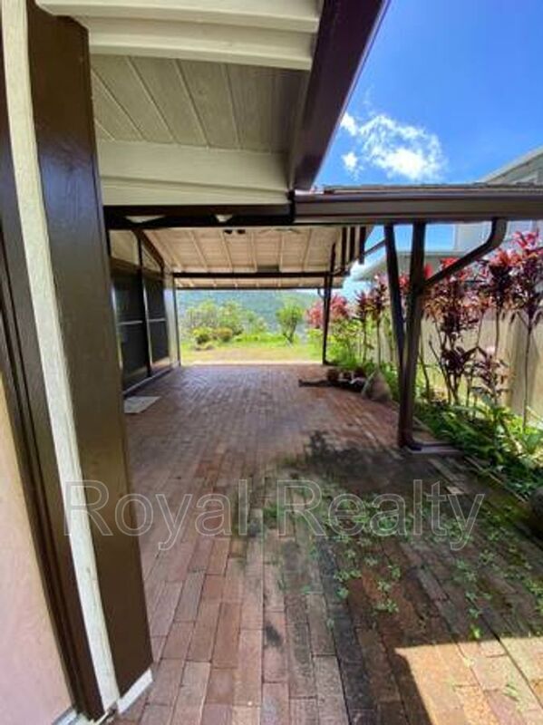Building Photo - 2839 Puuhonua St