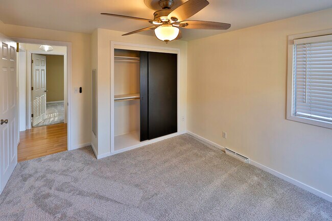 New carpets in main floor bedrooms - 1020 E Garden Ave