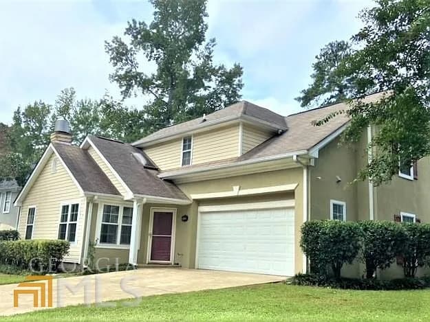 Building Photo - 512 N Fairfield Dr